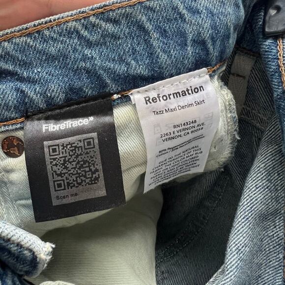 Reformation Tazz Maxi Denim Skirt in Hemlock Studded Size 25 - Picture 8 of 9